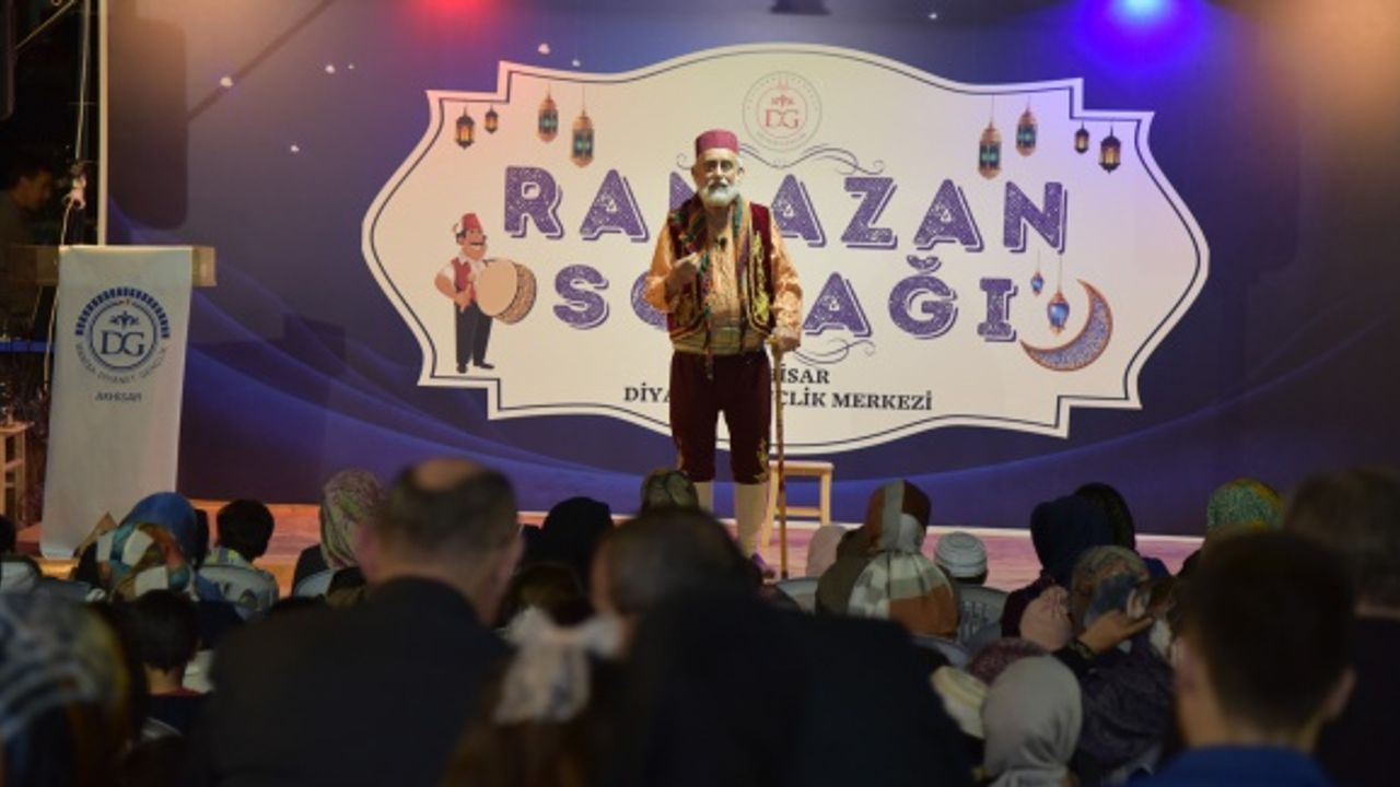 Vali Karadeniz ‘Ramazan Sokağı’ 23 Nisan özel programına katıldı   