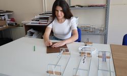Görme engelli öğrenciden takı tasarımında muhteşem eserler