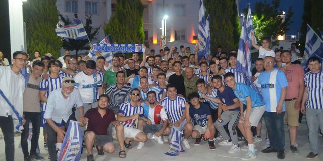 Selendi Belediyespor 31 yıl sonra ilk şampiyonluğunu yaşadı