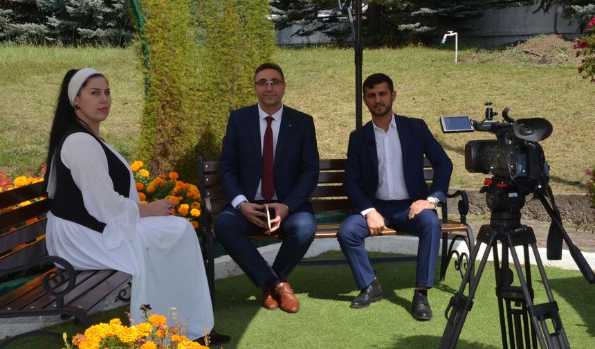 Manisalı şair, Rusya 1 TV’de Türk şiirini anlattı